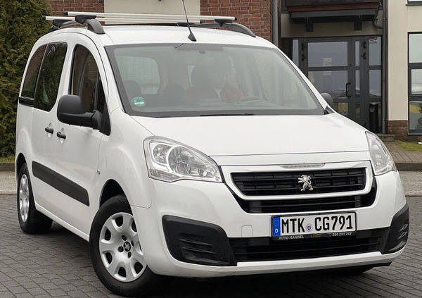 Peugeot Partner cena 34999 przebieg: 233627, rok produkcji 2017 z Piotrków Trybunalski małe 301